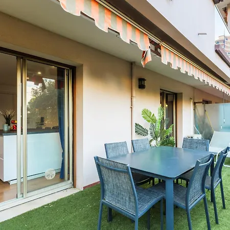 Grand 2 Pieces Et Belle Terrasse Ensoleillee Lägenhet *