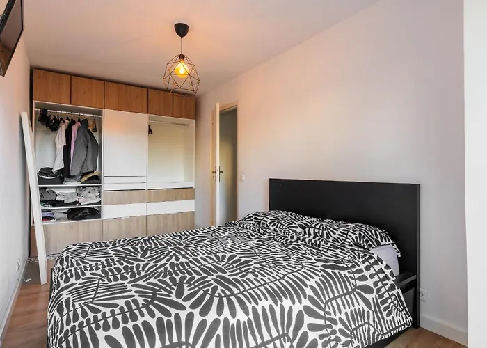 Apartamento Grand 2 Pieces Et Belle Terrasse Ensoleillee